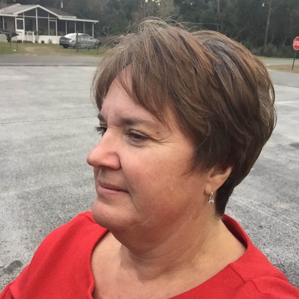 Meet your Posher, Deana